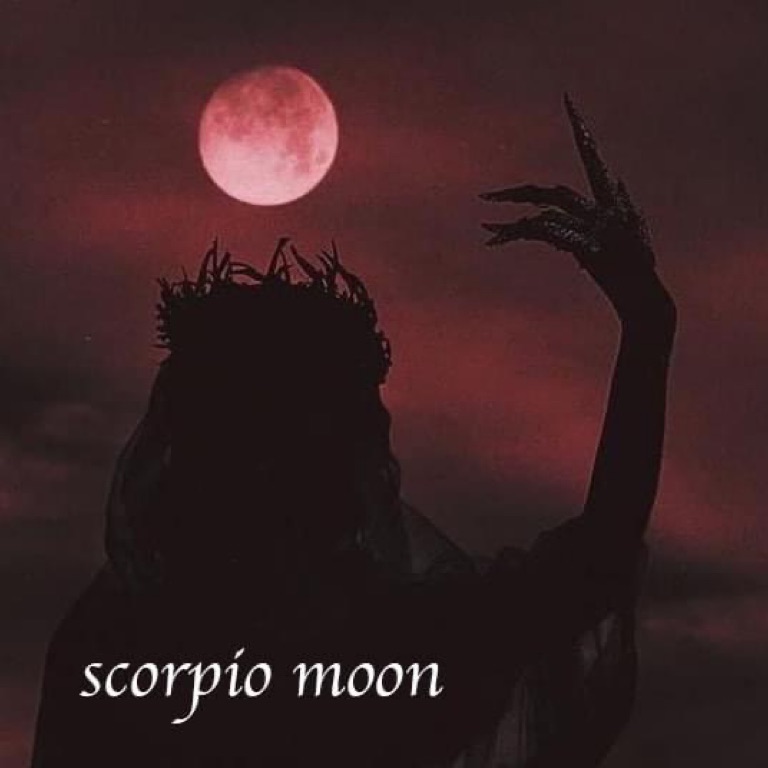 Scorpio Moon ♏️